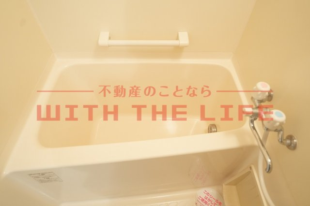 サンフォレスト小森野【キャッシュバック対象物件】の浴室|落ち着いた空間のお風呂です