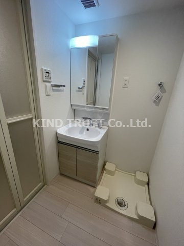 アドバンス西梅田ビオスの独立洗面台