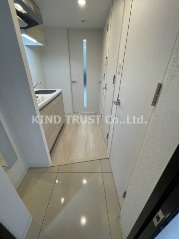 アドバンス西梅田ビオスの玄関