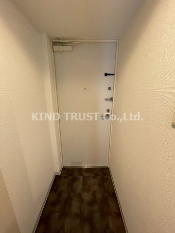 メインステージ西天満 T’s squareの玄関|収納もある玄関です