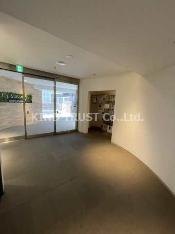 メインステージ西天満 T’s squareのロビー|清潔なロビーです