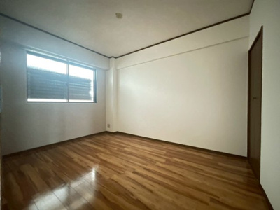 【寝室】 | ポート・パレ