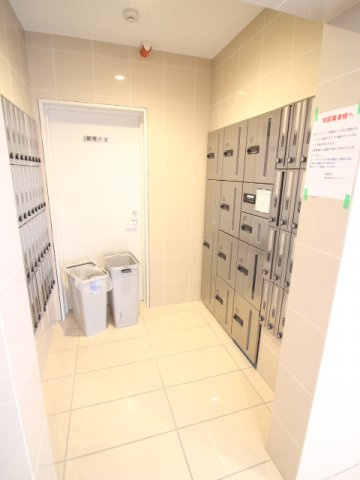 グランレブリー洛西口のその他共用部分|宅配BOX付