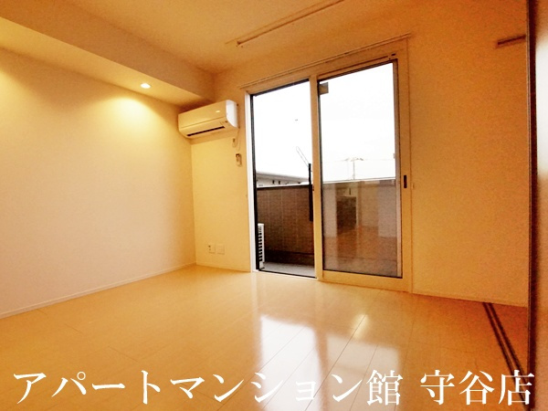 Bright oneの居間・リビング