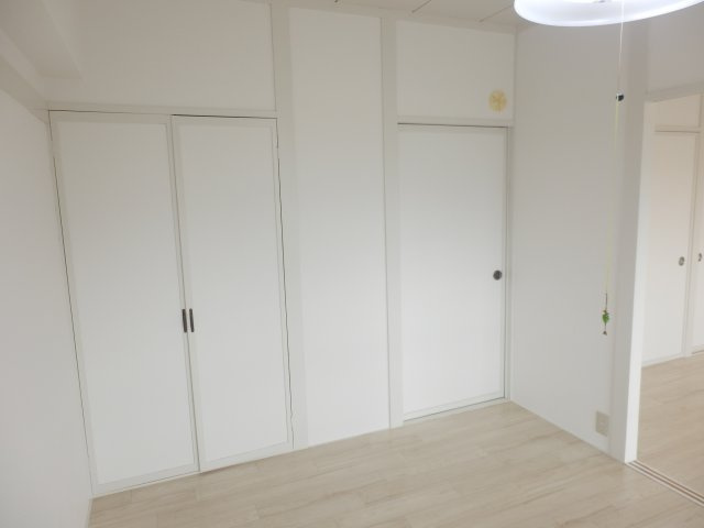 上町サンタウンの洋室