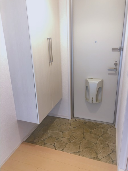 グリュックⅢ　Ｃの玄関