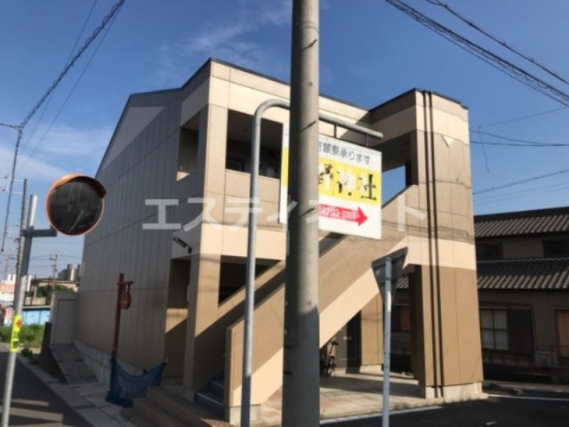 エンペラー内堀の外観