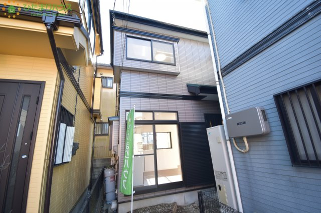 西区指扇　中古一戸建ての外観