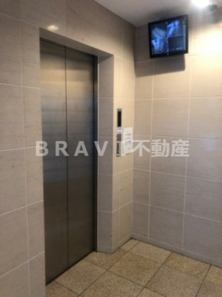 HERITAGE夕陽丘 BRAVI不動産のその他共用部分|【HERITAGE夕陽丘】防犯カメラモニター付きエレベーター