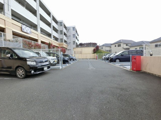 【駐車場】 | 平置き・機械式駐車場です。