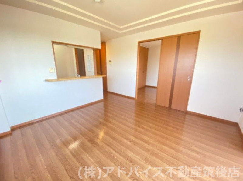 筑後市大字長浜の賃貸マンションの居間・リビング