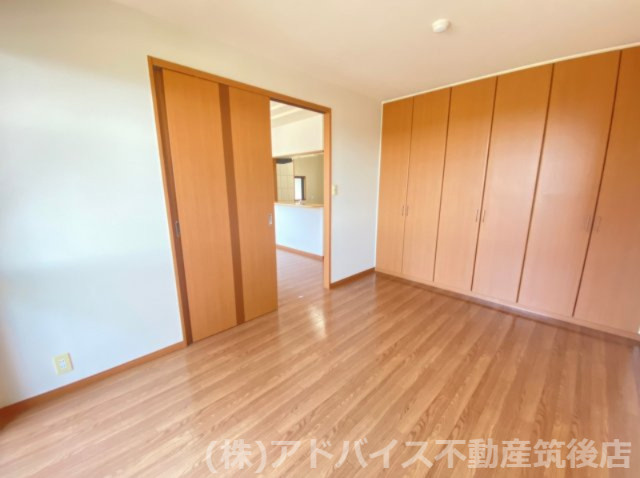 筑後市大字長浜の賃貸マンションの洋室