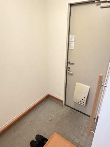 コンフォール　Cの玄関