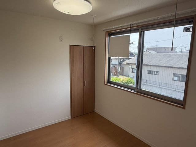 コンフォール　Cの洋室