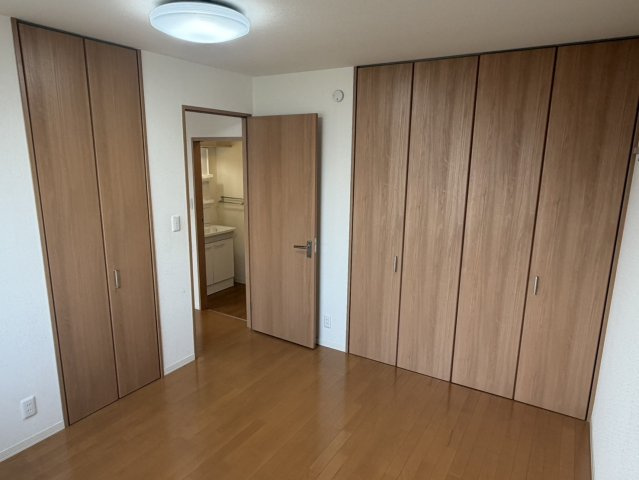 コンフォール　Cの洋室