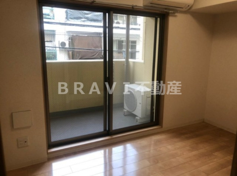 HERITAGE夕陽丘 BRAVI不動産の寝室|【HERITAGE夕陽丘】採光も十分のお部屋です
