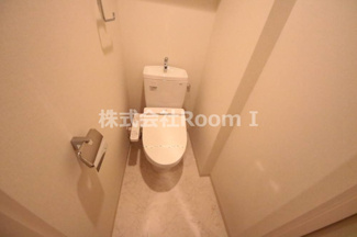 【トイレ】 | スプランディッド淀屋橋DUE | ゆったりとした空間のトイレです