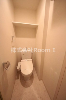 【トイレ】 | スプランディッド淀屋橋DUE | シンプルで使いやすいトイレです