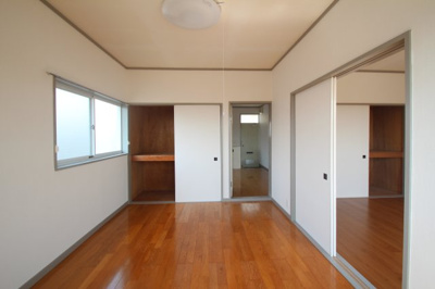 【居間・リビング】 | グリーンハイツ | ゆったりとしたリビングです