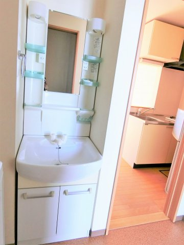 アメニティ東金Ⅰの独立洗面台