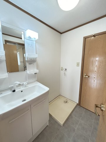 グラシアスの洗面所|※別のお部屋のお写真です※