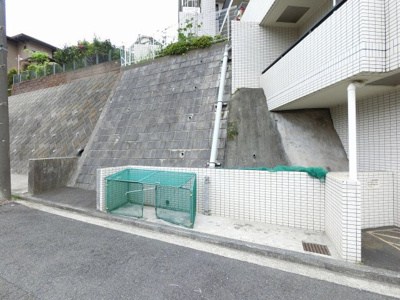 【その他共用部分】 | グランヴィル上大岡 | ゴミ置場です。