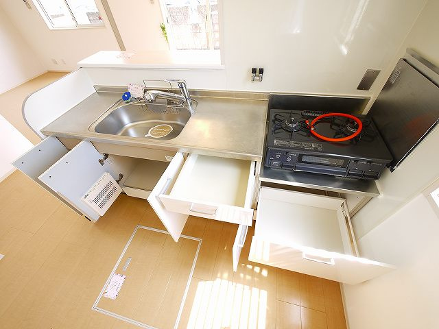 タウン ビビ　Ｂ棟のキッチン|きれいなキッチンです