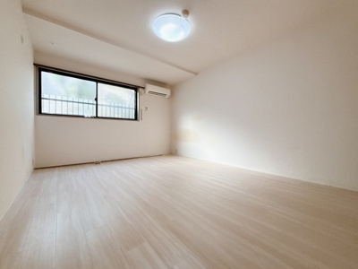 【居間・リビング】 | グリュックヴォーネン