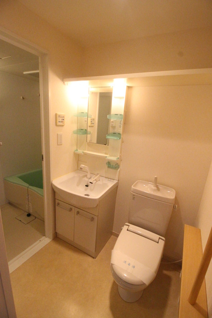 コンフォートタウン大船の洗面所