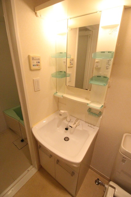 コンフォートタウン大船の洗面所