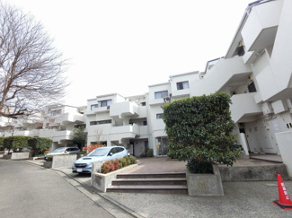 【外観】 | 総戸数３２戸、昭和６０年６月築、管理人は日勤勤務につき管理体制良好です♪