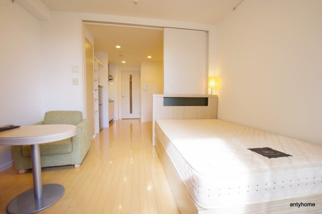 アパートメンツ江坂　仲介手数料無料の居間・リビング