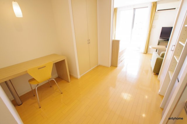 アパートメンツ江坂　仲介手数料無料の寝室