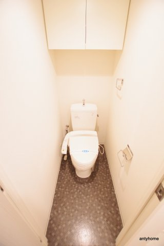 アパートメンツ江坂　仲介手数料無料のトイレ