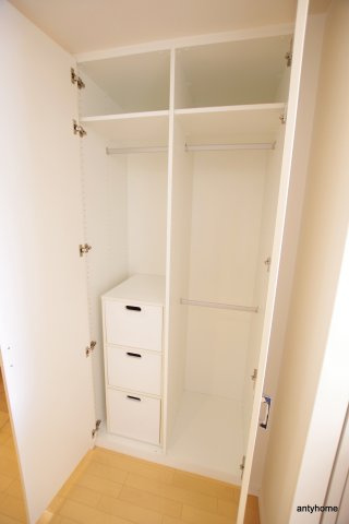 アパートメンツ江坂　仲介手数料無料の収納