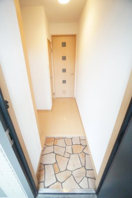 【玄関】 | ロジュマン・ミヤカイドウC | ※同物件、同タイプのお部屋です