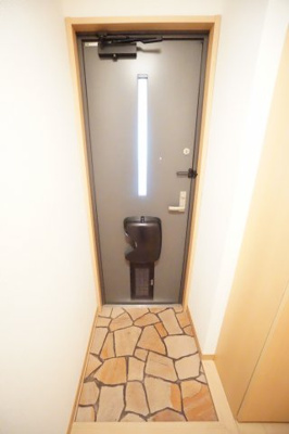 【玄関】 | ロジュマン・ミヤカイドウC | ※同物件、同タイプのお部屋です