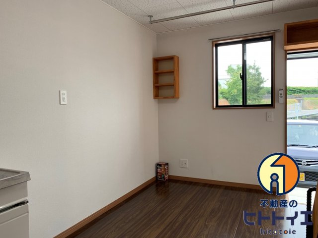 サンマリノ新代の内装|明るい室内です