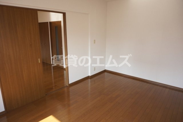【洋室】 | アンプルールベトン筑紫通り | アンプルールベトン筑紫通りの洋室