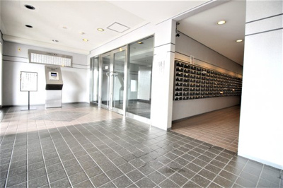 【エントランス】 | グランデュール鴨川Ⅱ番館