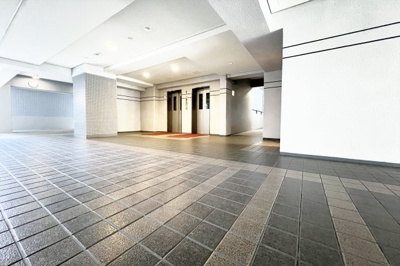 【エントランス】 | グランデュール鴨川Ⅱ番館