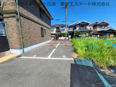 【駐車場】 | モアエクレールB棟