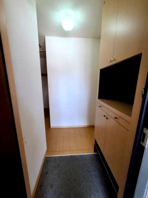 【玄関】 | モアエクレールB棟