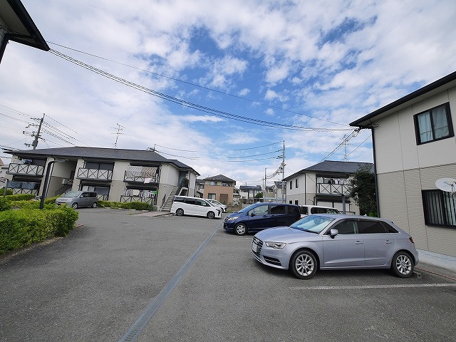 グリーンヒルズＢ・Ｄの駐車場