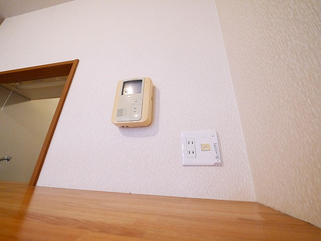 セントポーリアのセキュリティ|インターホン付きで安心ですね。