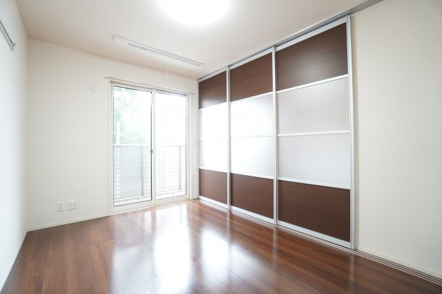 【洋室】 | ソウソウ | ※同物件・反転タイプの写真です。