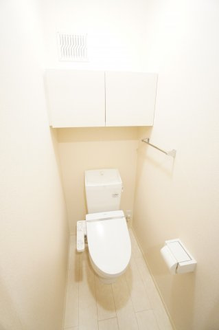 【トイレ】 | ソウソウ | ※同物件・反転タイプの写真です。