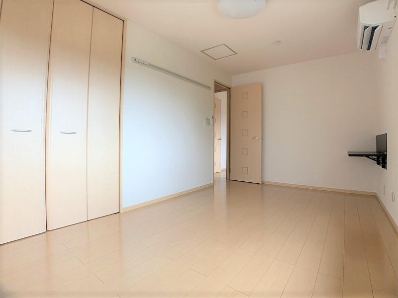 リビングタウン向中野Eの寝室