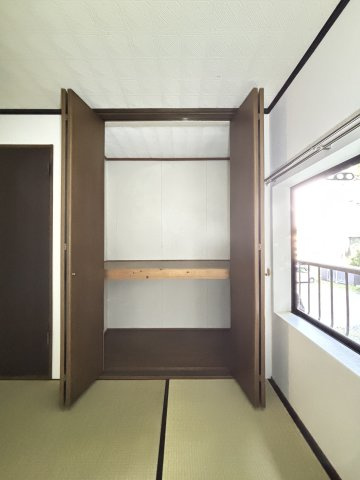 フローレンス勝田1号棟の収納