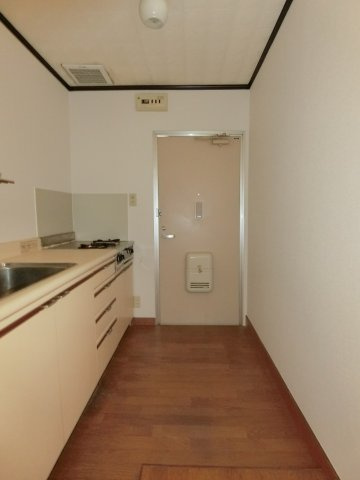 フローレンス勝田1号棟のキッチン